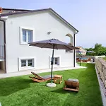 Pohman By Istra Vacation